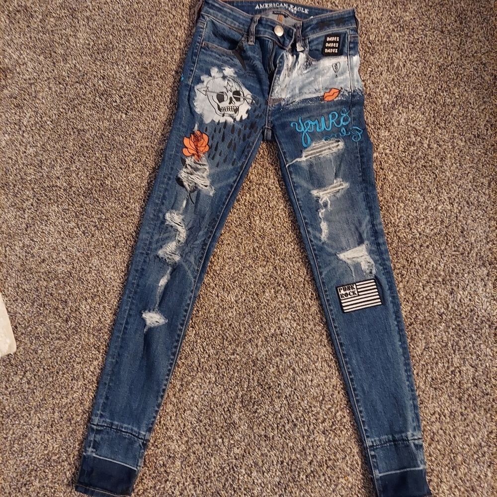 American Eagle distressed jeans size 00 stretch